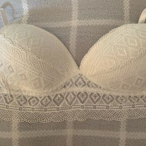 XS “Secret Possessions“ white bra